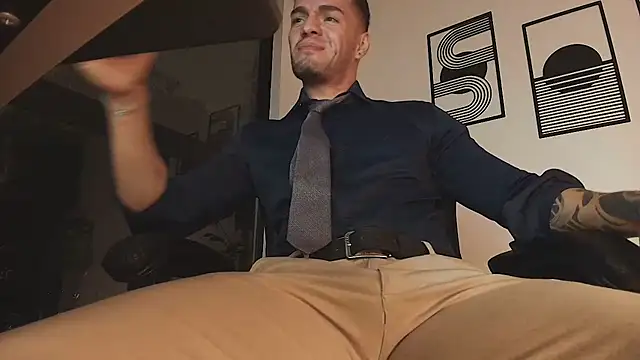 ALPHA_DOMINUS_ Pertunjukan Webcam