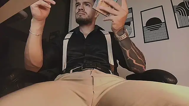 ALPHA_DOMINUS_: вебкам-шоу