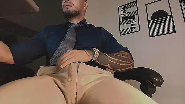 ALPHA_DOMINUS_ Adlı Modelin Web Kamerası Şovu