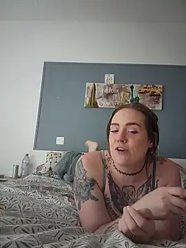AndHerXO webkamerás műsora