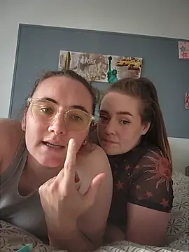 AndHerXO's Webcam Show