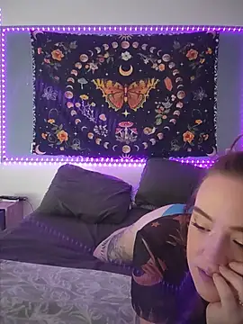 AndHerXO webkamerás műsora