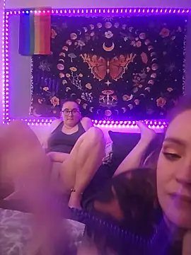AndHerXO webkamerás műsora
