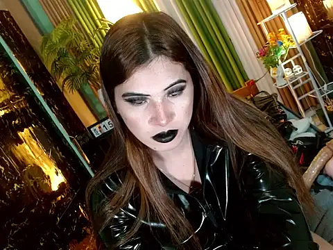 הופעת וובקאם של Queen_kendalx19