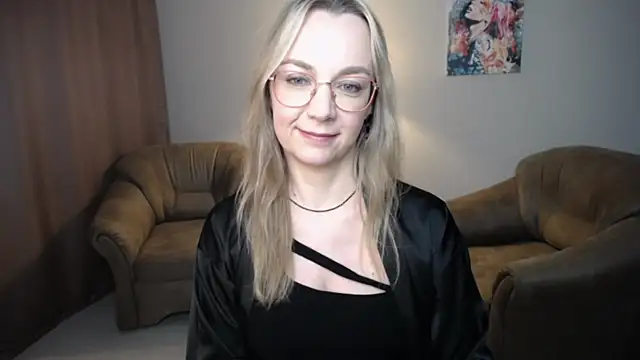 Ava_Elior Chat XXX in diretta
