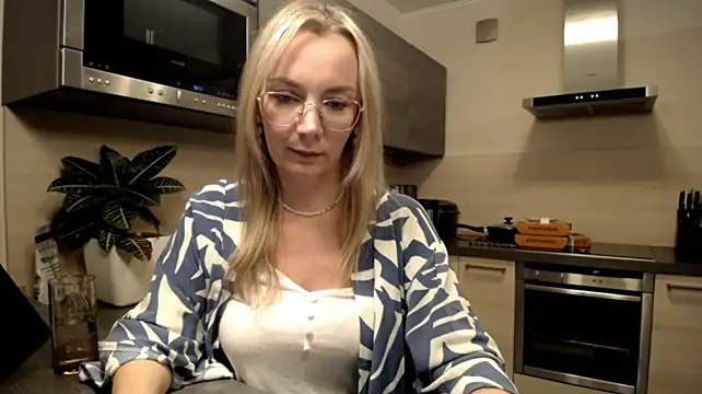Chat XXX en directo de Ava_Elior