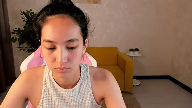 FlirtyAura – Naživo XXX chat