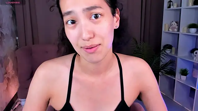 FlirtyAura Live XXX Chat