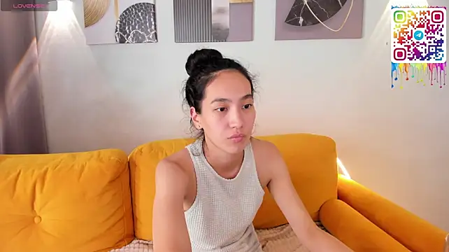 FlirtyAura's Live XXX Chat