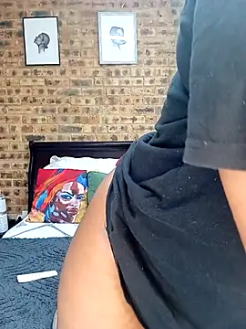 Sativa_N Pertunjukan Webcam