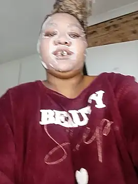 חדר צ'אט בשידור חי של SativaHotxx101