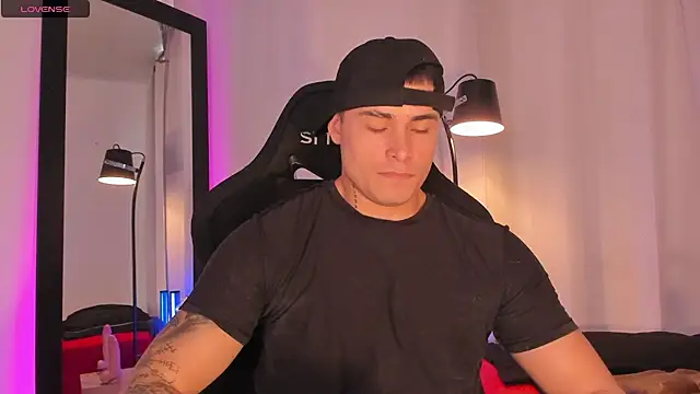 הופעת וובקאם של connorsmiith