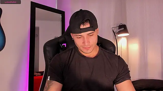 عرض كام connorsmiith