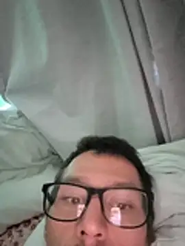 Show Webcam de NoteworthyLaser111