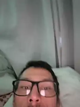 NoteworthyLaser111 Webcam Show