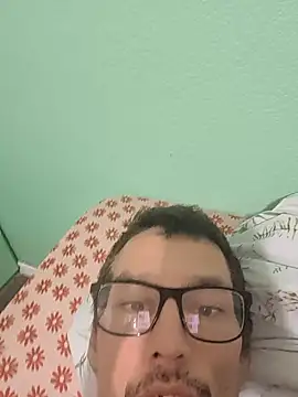 Show webcam de NoteworthyLaser111
