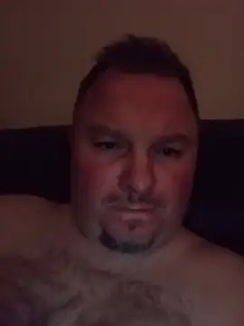 Show modela JayGirthy36 na web-kameri