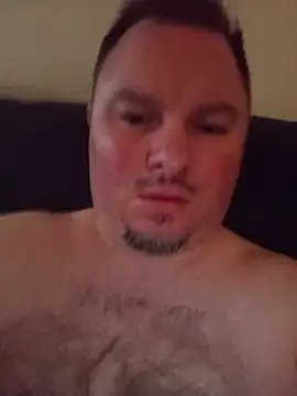 Show modela JayGirthy36 na web-kameri