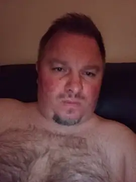 Show modela JayGirthy36 na web-kameri