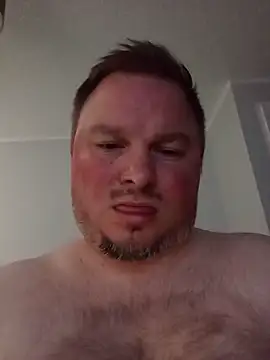 Show modela JayGirthy36 na web-kameri
