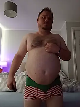 JayGirthy36: διαδικτυακό σόου στην κάμερα