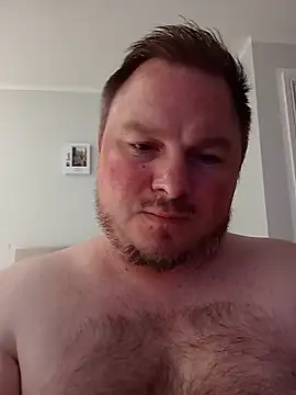 Show modela JayGirthy36 na web-kameri