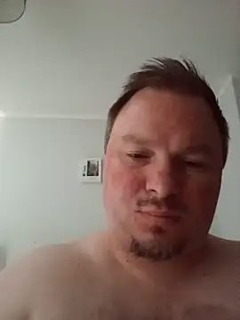 Pokazy przed kamerką – JayGirthy36