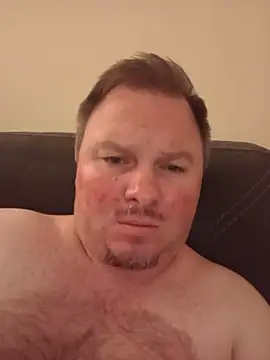 Show modela JayGirthy36 na web-kameri
