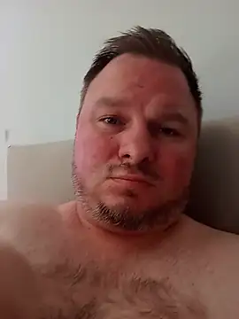 JayGirthy36: διαδικτυακό σόου στην κάμερα