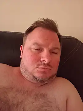 JayGirthy36: διαδικτυακό σόου στην κάμερα