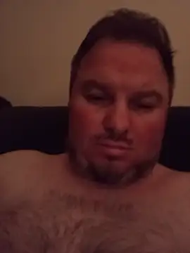 JayGirthy36: διαδικτυακό σόου στην κάμερα