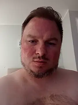 הופעת וובקאם של JayGirthy36