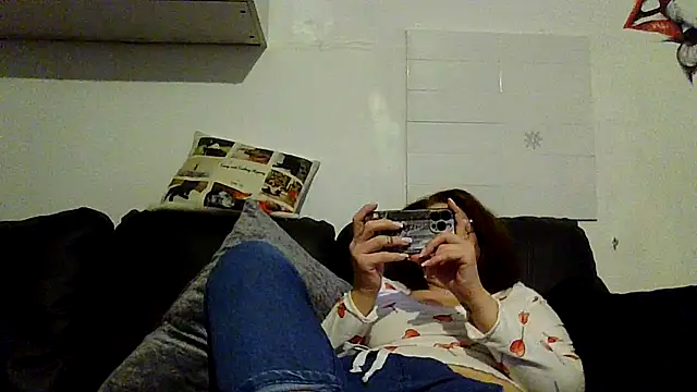 غرفة دردشة RubyyRosee المباشرة