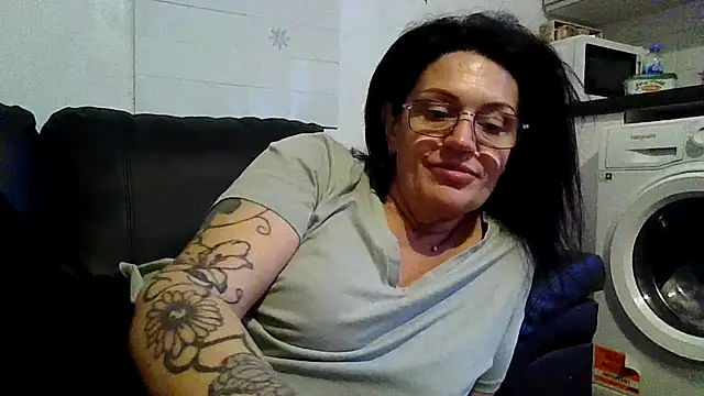 RubyyRosee XXX чат на живо