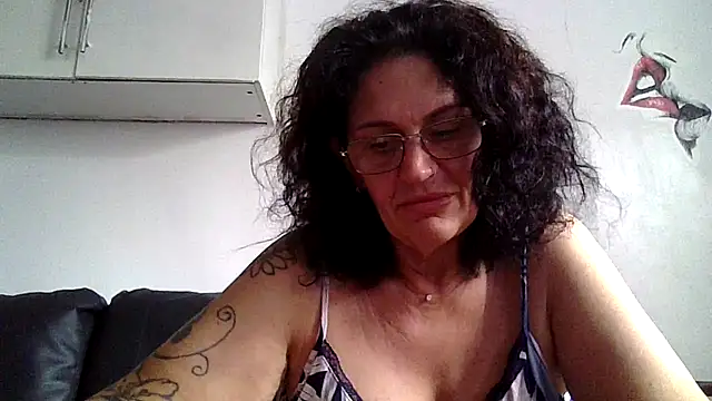 RubyyRosee Adlı Modelin Canlı XXX Sohbeti
