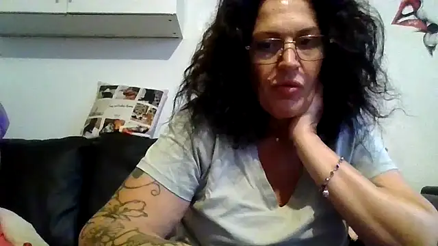 XXX chat uživo modela RubyyRosee