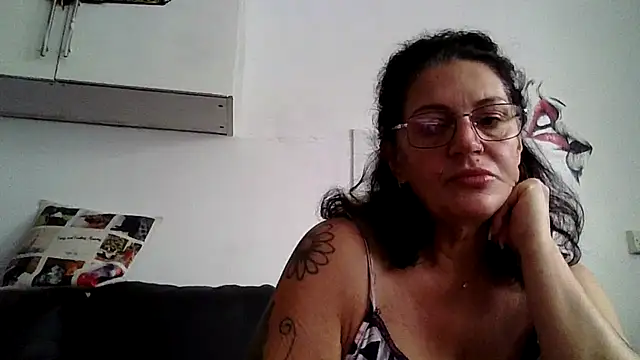 Chat +18 de RubyyRosee ao vivo