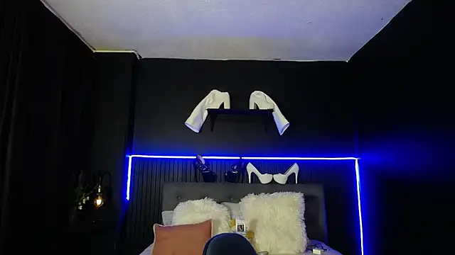 Megan_05_ Live Chatraum