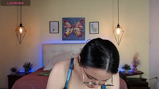 Megan_05_ élő XXX-chatje