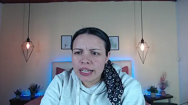 Megan_05_ Chat XXX in diretta