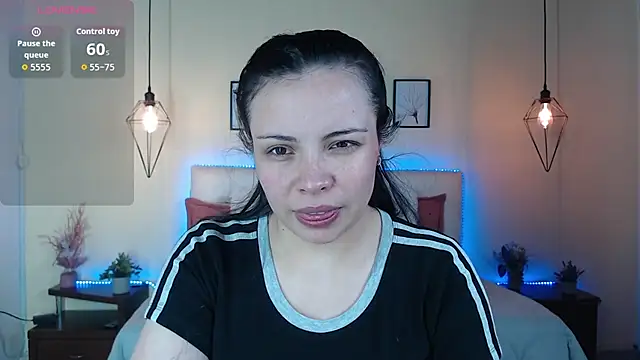 Megan_05_: онлайн-секс-чат
