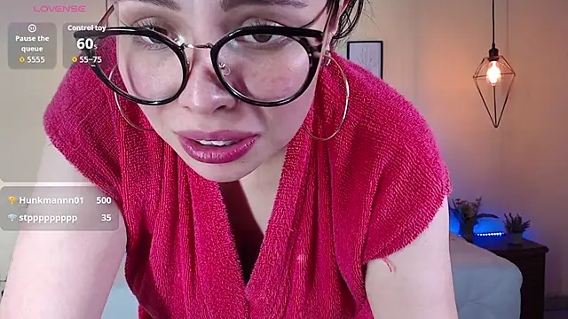 Megan_05_ Chat XXX in diretta