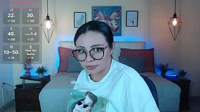 Megan_05_ Chat XXX in diretta
