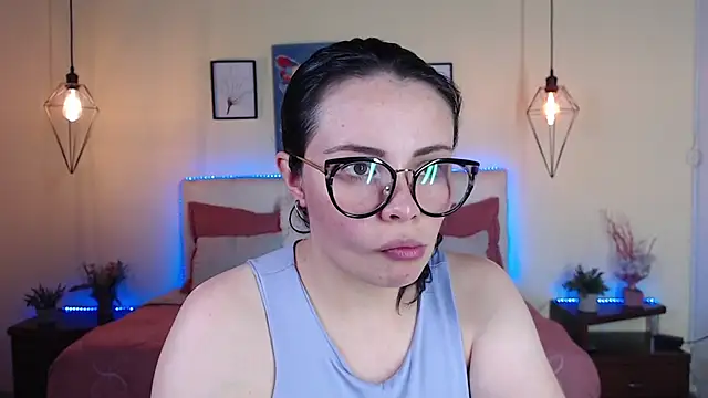 Megan_05_ Show in webcam