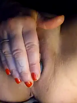xxxLoVeAnaLxxx@xh's Webcam Show