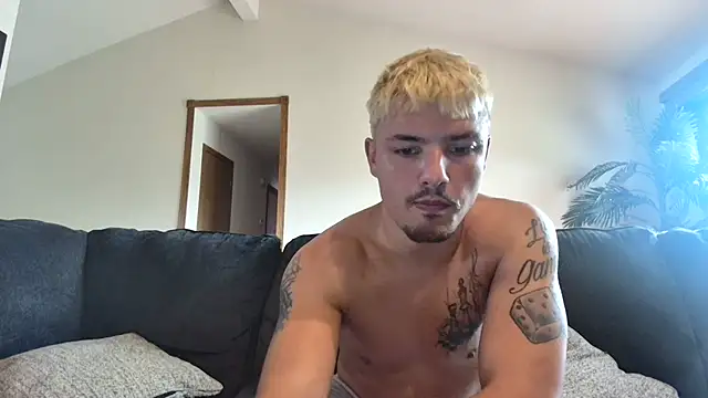 derekmontana2 Show in webcam