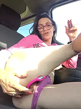 Eimikuro11's Webcam Show