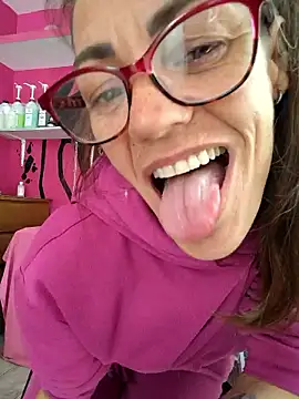 Eimikuro11 Chat XXX in diretta