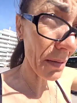 Eimikuro11 Chat XXX in diretta