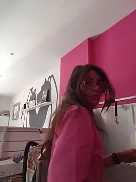 Eimikuro11 Live XXX-chat